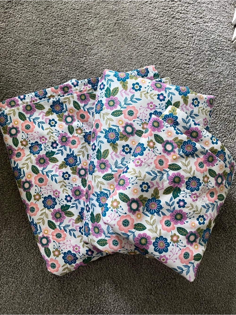 Pillowfort Floral twin sheet set